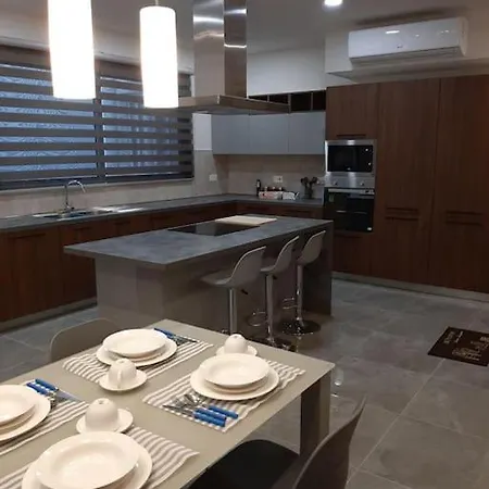 Ocean Blue Apt4 Luxurious, Modern At Zonqor Pt * 马尔萨斯卡拉