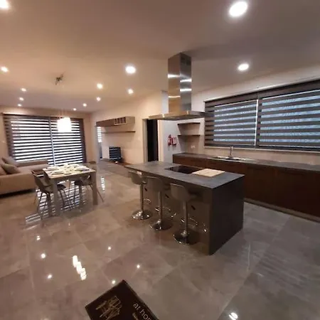 Ocean Blue Apt4 Luxurious, Modern At Zonqor Pt 马尔萨斯卡拉