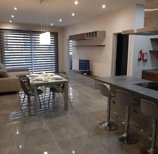 Ocean Blue Apt4 Luxurious, Modern At Zonqor Pt